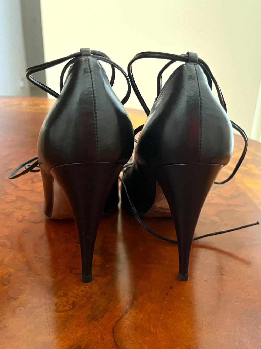 Michael Kors Black Leather Lace Up Heels Pumps Size 9M - Picture 3 of 9